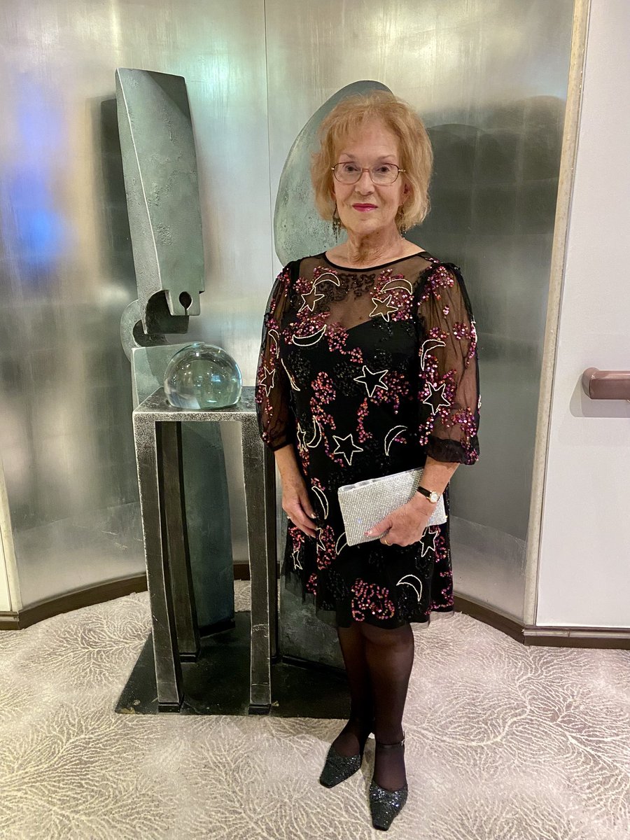 I have returned from my Norway cruise where I worked (if you can call it that!) and played. I love what I do. 🥰