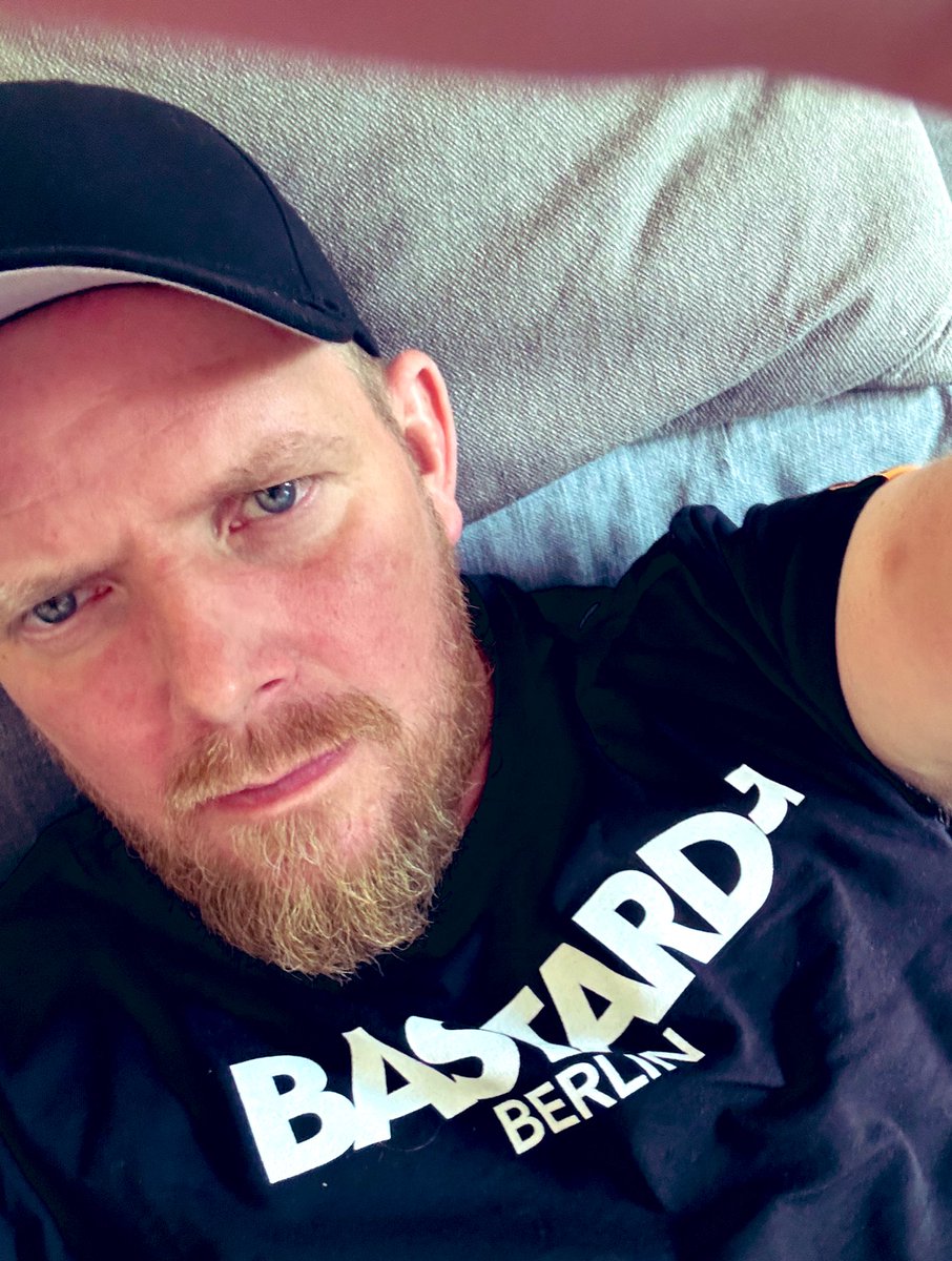 Sie rücken an, weil sie müssen – nicht weil sie wollen! 😉💸

#findom