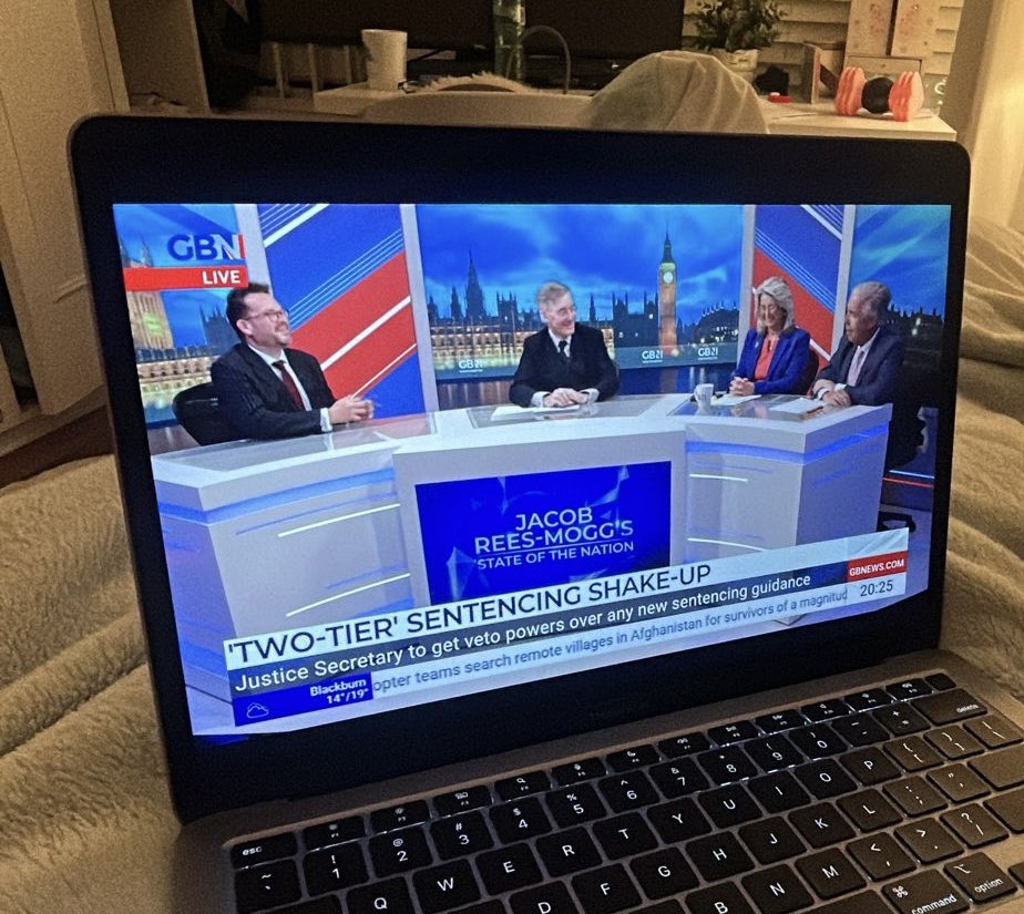 Anna_Firth's tweet image. 🇬🇧 Delighted to be on #StateoftheNation last night on @GBNEWS with @Jacob_Rees_Mogg &amp;amp; @KevinCraigUK, talking all things two tier justice, immigration &amp;amp; policing @GBNUpdates  #GBNews.

Also great to see at least some of home team were watching!