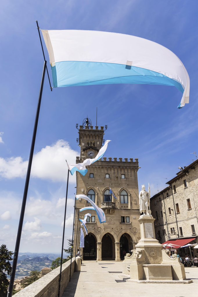 Herzliche Glückwünsche an die Republik San Marino zum heutigen Nationalfeiertag. Wir feiern 30-Jahre diplomatische Beziehungen 🇸🇲-🇩🇪. Auf die weiterhin enge und freundschaftliche Zusammenarbeit!