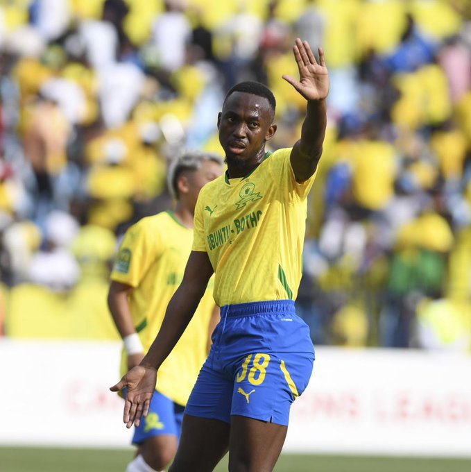 Mamelodi Sundowns striker Peter Shalulile on how he almost left the club 😱

“For now I'm back [after] things didn't go well. There were discussions and negotiations about paperwork and all that,” Shalulile said via Sundowns media.

“I decided to call the chair [Tlhopie Motsepe]