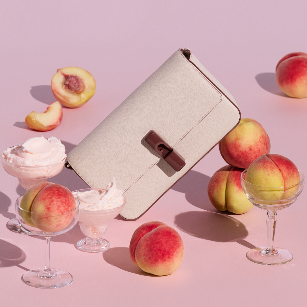 月末セール❣️極美品✨FURLA 現行モデル　2WAYショルダー　レザー　ベージュ 楽天市場】フルラ アウトレット（カラーベージュ）（レディース