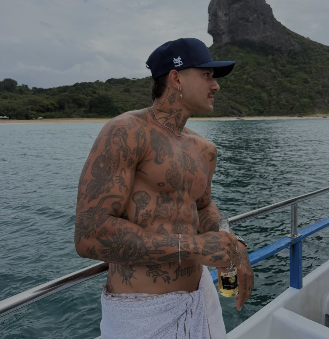 𝒅𝐨𝐧𝐚𝐭𝐞𝐥𝐥𝐨 (@svckst0bey0v) on Twitter photo 