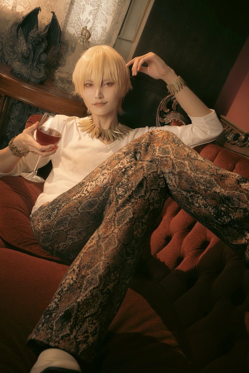 Cosplay

Fate/Zero
ギルガメッシュ

ーならば愉悦を望めばいいではないか