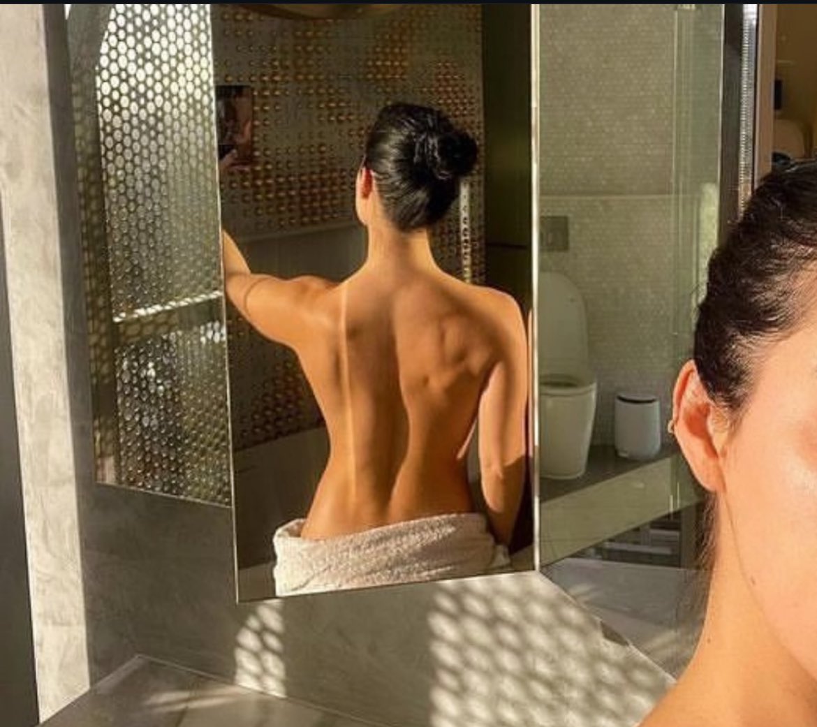 Günaydın , uyanınca soğuk bir su da duş almak gibisi yok 🚿