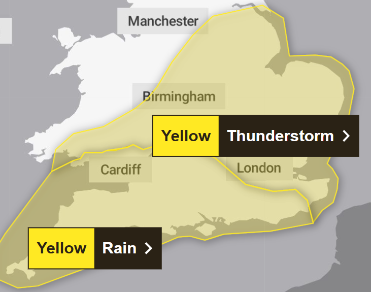 A Yellow Warning of Rain is currently in force, and a Yellow Thunderstorm Warning has been issued, effective from 11:00 to 20:00 today. Yellow Rain and Yellow Thunder, and perhaps we should have had a Yellow Wind Warning too, as It's quite blowy. That's a technical term. 🍃🌧️🌩️