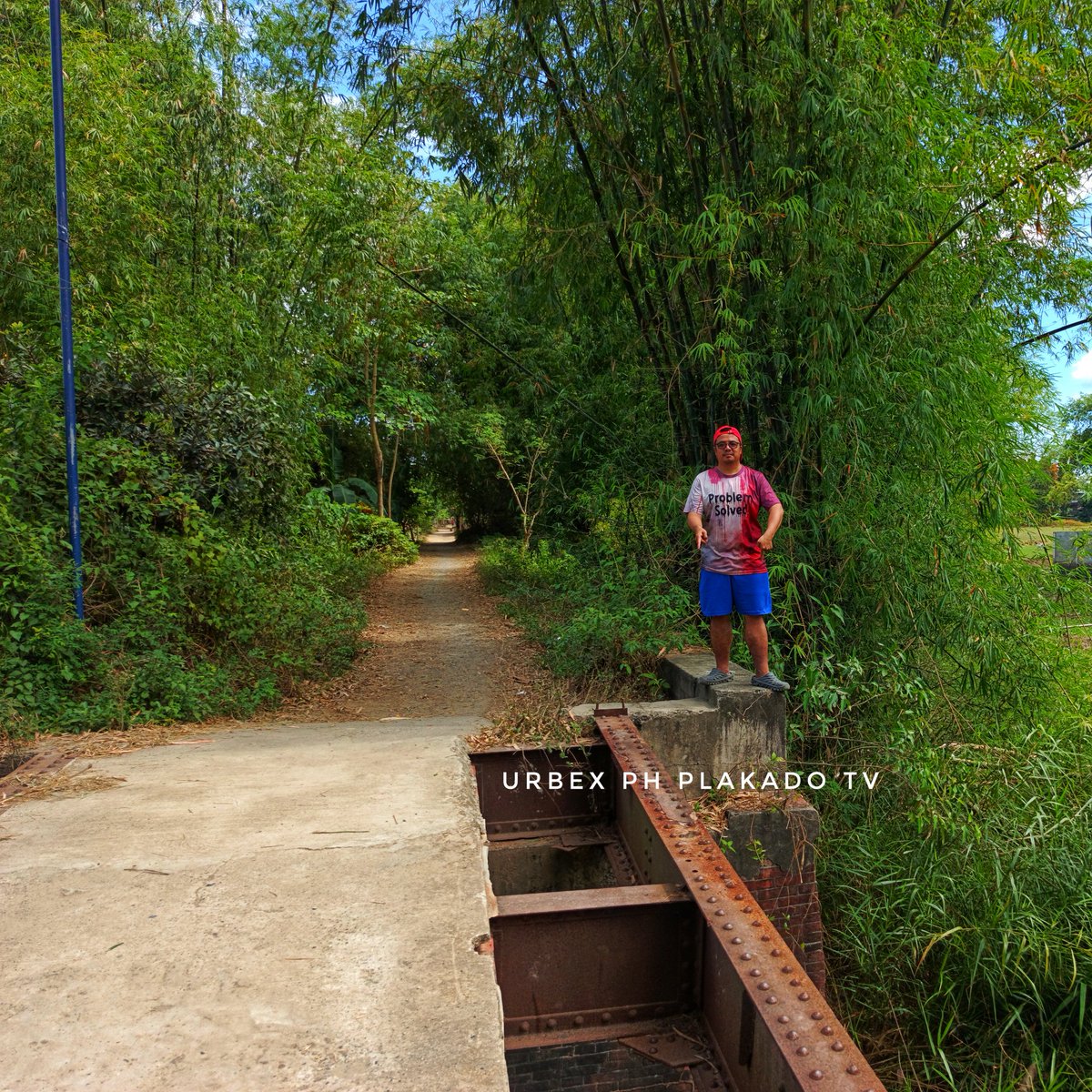 urbexph's tweet image. TIBAY NG BAKAL NG DATING TULAY NG TREN. 

📌 San Carlos City, Pangasinan 

#HistoricalLandmarks #PNR #PhilippineNationalRailways