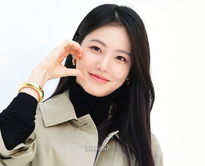 [250903] Shin Yeeun at Burberry flagship store in Cheongdam-dong event 🤎

#shinyeeun #신예은
