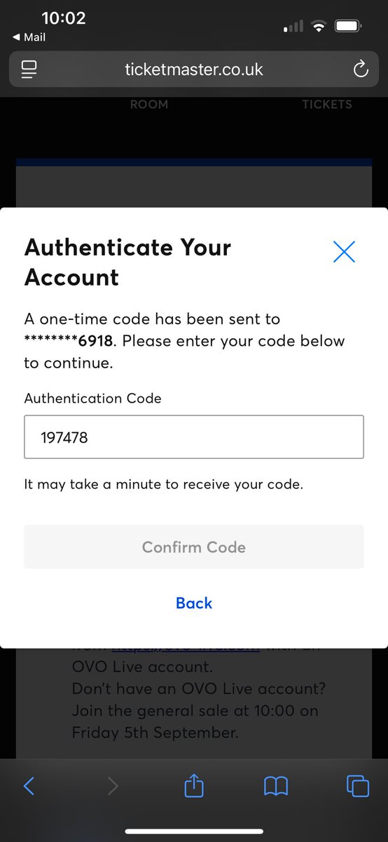 Kerry, a mirrorball. tweet media