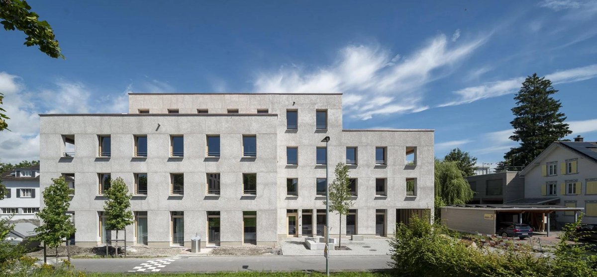 Apartment building in Switzerland, completed 2024. Hempcrete walls cut CO₂ construction emissions by 50%. Inside walls &amp; intermediate floors—clay plastered with lime. Exterior walls, timber frame filled with hemp-lime/hempcrete, enclosed with hemp bricks. swiss.tech/news/europes-l…