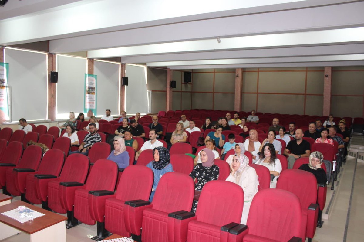 Çubuk İlçe Zümre Başkanları Kurulu Toplantısı Yapıldı

Çubuk İlçe Zümre Başkanları Kurulu Toplantısı, 3 Eylül Çarşamba günü İlçe Milli Eğitim Müdürümüz Sayın İlhan ERANIL başkanlığında, Halk Eğitim Merkezi Müdürlüğü Konferans Salonunda gerçekleştirildi.