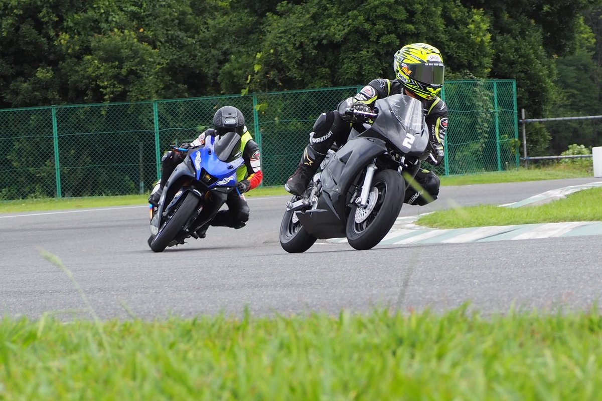 8月の思い出〜viva R.A. Circuit dé Lesson @ スポーツランド生駒
夜のジョギングと軽い筋トレのおかげでなんとかレッスン中ギブアップせずに走れるようになりました。