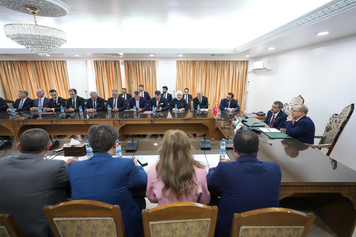 tcmeb_en's tweet image. The Ministry delegation, led by Minister of National Education @Yusuf__Tekin, met with Syrian Minister of Education Muhammad Abdurrahman Turko and Minister of Higher Education and Scientific Research Marwan Halabi.

📍 Damascus

👉 meb.ai/ANgr8l