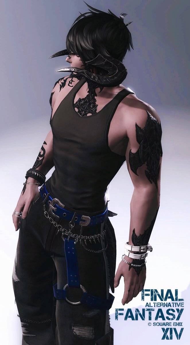 腰回りにベルトとかガチャガチャある装備が大好きすぎて抗えませんでした。かっこいい…。
オスラの横顔もとても好き。角綺麗。
#FF14 #オスラ #オスラ横顔名鑑