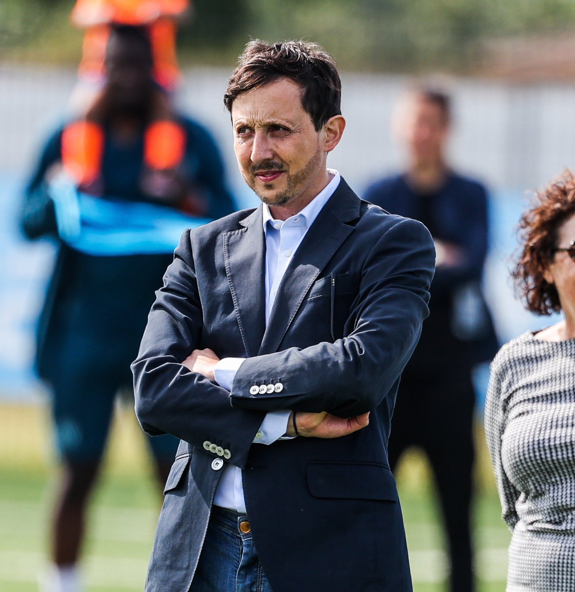 _BeFootball's tweet image. Jonathan, un supporter de l’OM, sur Pablo Longoria 🥶 :

« Depuis 2021, 𝗤𝗨𝗘 𝗖𝗢𝗡𝗦𝗧𝗥𝗨𝗜𝗧 𝗣𝗔𝗕𝗟𝗢 𝗟𝗢𝗡𝗚𝗢𝗥𝗜𝗔 ? Quel héritage va-t-il laisser ? 🫣

C’est sans doute un bon directeur sportif, 𝗺𝗮𝗶𝘀 𝗽𝗿𝗲́𝘀𝗶𝗱𝗲𝗻𝘁… 😳

On nous rabâche pendant un an que la…