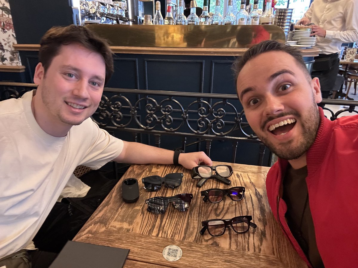 OscarFalmer's tweet photo. 🚀 @metaverse_max from Shenzhen is starting a world tour to demo new and unreleased smartglasses!

Was amazed by the #RokidGlasses, RayNeo X3 Pro, Air 3s Pro, INMO Air 3, INAIR 2 Pro

🤝 In Berlin, Amsterdam, Helsinki, Bangkok, Bali, Tokyo, Seoul, China? Reach out to him to meet! https://t.co/dv0Pal4JTy