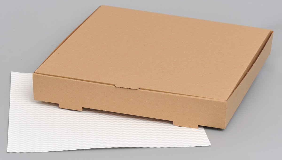 CafeCLtd's tweet image. Keep your #pizza crusts tasty &amp;amp; crispy with our pizza wave liners which allow the steam to escape, while absorbing grease and excess moisture  🍕 #pizzapackaging #pizzalover