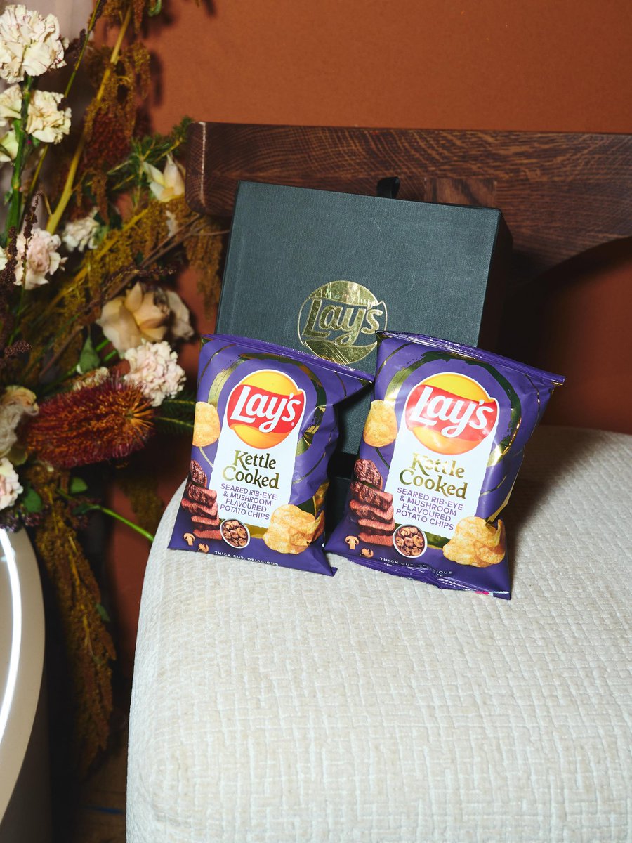 Cway' (@cwayita_j) on Twitter photo Jealous of everyone who was at the launch last night🥹👍 Anyways S/O to <a href="/LaysSouthAfrica/">Lay's South Africa</a> for bumping the cheese up with these new flavors 🤌🔥 Everyone should at least try one flavor 🤞#LaysKettleCooked
#BestKeptCrisps Jealous of everyone who was at the launch last night🥹👍 Anyways S/O to <a href="/LaysSouthAfrica/">Lay's South Africa</a> for bumping the cheese up with these new flavors 🤌🔥 Everyone should at least try one flavor 🤞#LaysKettleCooked
#BestKeptCrisps