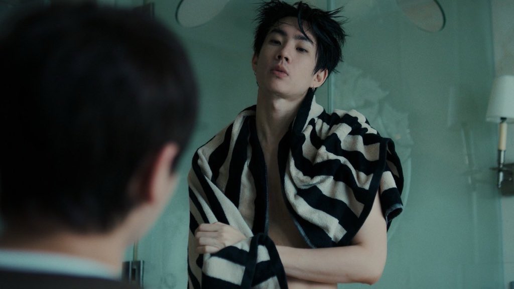 dazaiseul's tweet image. hotness aside i am in love with the color grading ugh this is so peak! 

KOH JIRA Q3
#BurnoutSyndromeSeriesQ3