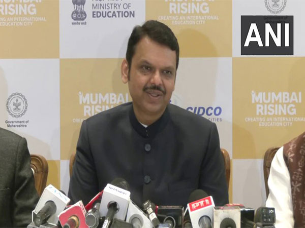 ani_digital's tweet photo. Maratha quota row: Maharashtra Cabinet decides to form six-member subcommittee for OBC community issues

Read @ANI Story | https://t.co/SKndGcE4QF

#Maharashtra #Cabinet #Marathaquota #OBCcommunity #SubCommittee https://t.co/jtLeGtG5WH