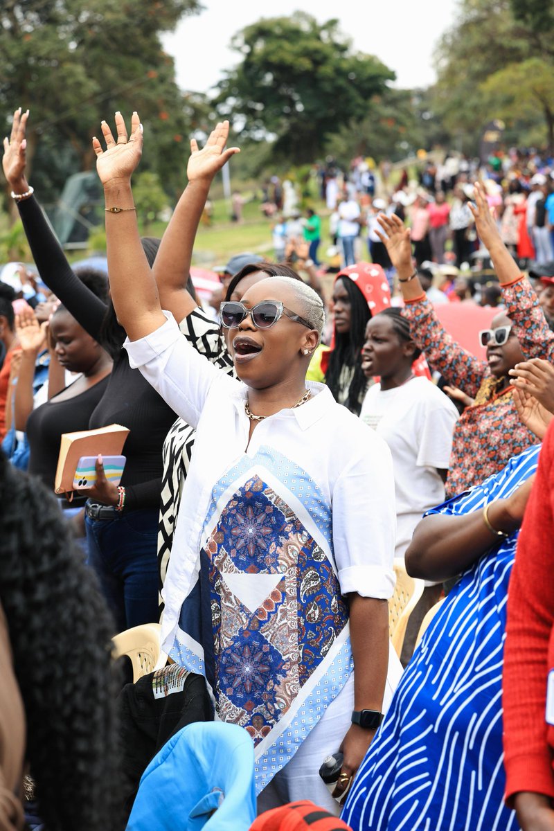 Makhanu W. Oliver tweet media