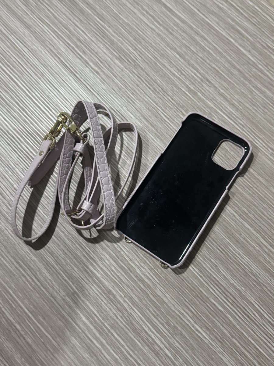 ppppgppppd's tweet photo. ส่งต่อเคส muse 
Croc card holder with strap 
รุ่น iphone 11 สี baby purple 
เคยใช้ครั้งเดียว (ไม่มีกล่อง)

330฿ รวมส่ง

#musecase #เคสไอโฟน #ส่งต่อเคสโทรศัพท์ #เคสโทรศัพท์ #ส่งต่อเคสmuse https://t.co/KXDlH8tyjs