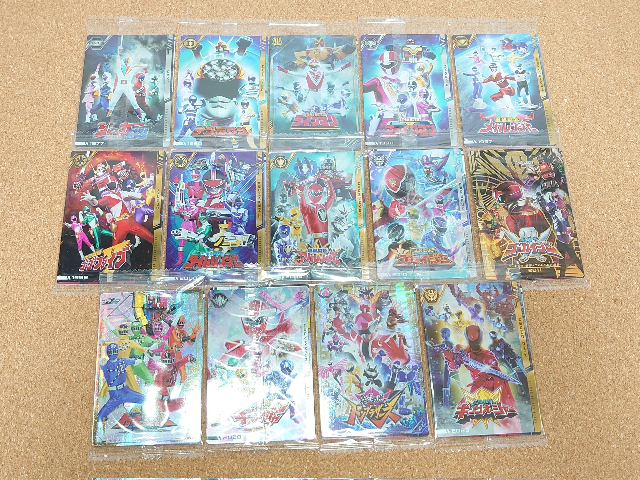 【レアサイン色紙】ジェットマン,ジュウレンジャー,カクレンジャー,オーレンジャー レアサイン色紙】ジェットマン,ジュウレンジャー,カクレンジャー