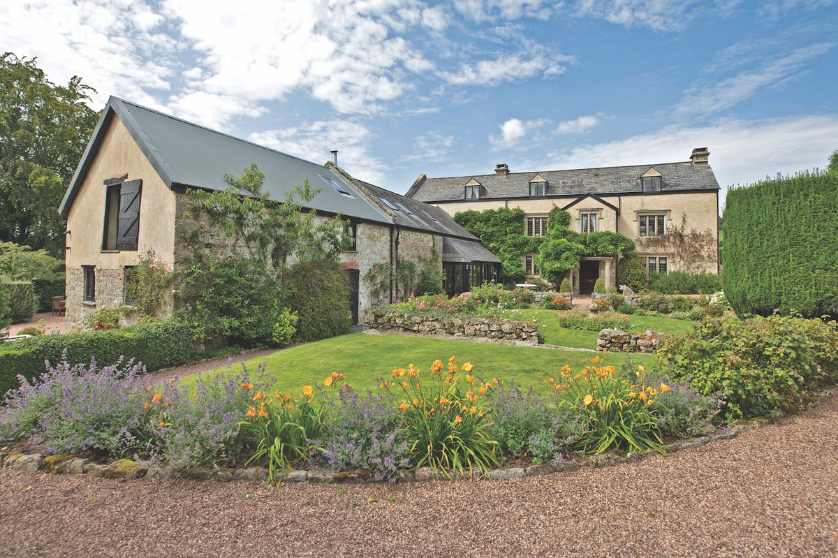 Jackson-Stops (@jacksonstops) on Twitter photo Fine #countryhouses for sale as featured in this week's <a href="/Countrylifemag/">Country Life</a>, all marketed by our national network of branches.
Discover these #countryhomes and all our latest instructions: jackson-stops.co.uk/properties/sal…
#jacksonstops Fine #countryhouses for sale as featured in this week's <a href="/Countrylifemag/">Country Life</a>, all marketed by our national network of branches.
Discover these #countryhomes and all our latest instructions: jackson-stops.co.uk/properties/sal…
#jacksonstops