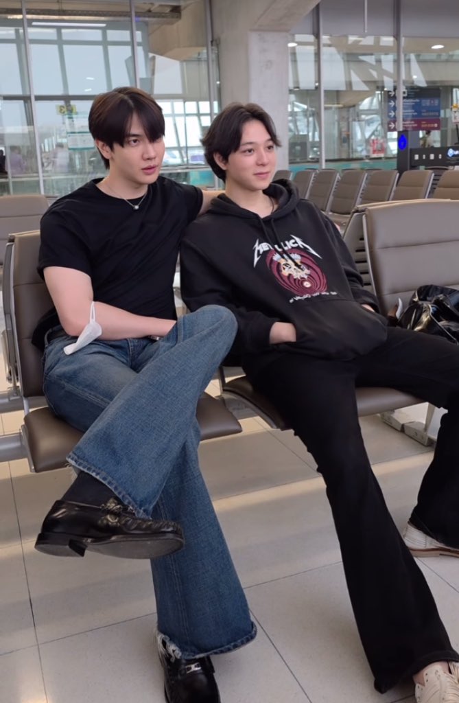 Nxngkhein's tweet image. แก๊งนี้นี่มันตัวติดหวานใจกันหมด 🤧🫠 #12ซั่ม