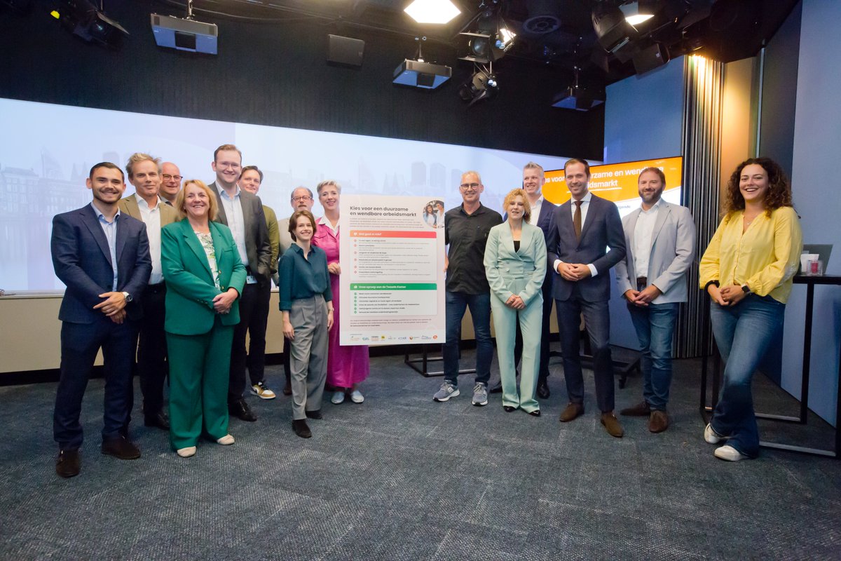 Wetsvoorstel flexwerk = goed bedoeld, slecht uitgewerkt
❌ Te veel regels
❌ Jongeren &amp; seizoenswerk de dupe
❌ Verlies van keuzevrijheid
9 branches waaronder INretail roepen de Kamer op: maak het werkbaar! 👉inretail.nl/persbericht/pe… 

#flexwerk #keuzevrijheid #regeldruk #INretail