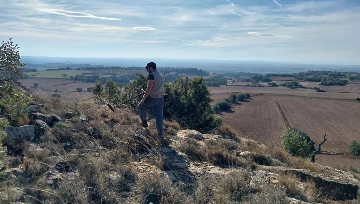 ⚔️L'any 1837, durant la Primera Guerra Carlina, les tropes isabelines es van enfrontar a les carlines al poble de Gra, a la Segarra.

🗞️Al #Sàpiens de setembre els historiadors Jaume Moya i Jaume Solà ens porten fins al camp de batalla.
sapiens.cat/sapiens-282/fo…