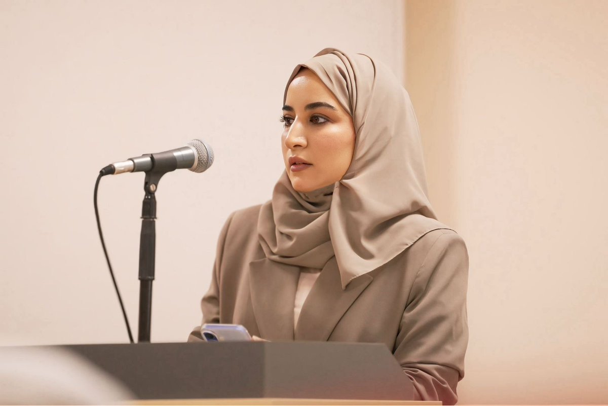 بالتعاون مع وحدة متابعة تنفيذ #رؤية_عُمان_2040، نظمت #عمادة_البحث_العلمي بجامعة نزوى ورشة عمل حول برنامج "تمكين"؛ لمواءمة الأبحاث والدراسات مع أهداف الرؤية الوطنية. سلطت الورشة الضوء على آليات توجيه الدراسات العلمية لخدمة قطاعات الرؤية الحيوية.