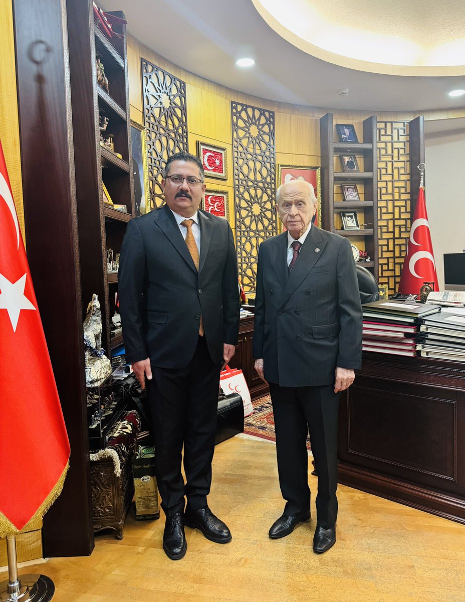 📍 Milliyetçi Hareket Partisi Genel Başkanımız, Bilge Liderimiz Sayın Devlet Bahçeli Beyefendi’yi ziyaret ettik.

Tokatlı hemşehrilerimizin selamlarını kendilerine ilettik, memleketimizle ilgili bir emirleri olup olmadığını sorduk.

Sayın Genel Başkanımızın engin görüşleri ve