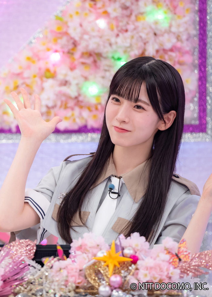 Lemino_official's tweet photo. 🌸#そこ曲がったら櫻坂？🌸
🤏#ちょこさく🌸

【テル様53歳生誕祭2025】を見逃し配信中📺

ちょこさくは、【テル様誕生日後夜祭！櫻坂46楽曲バトル】
サビ逆再生クイズにメンバー大混乱！？

『#そこさく』
🌸｜https://t.co/JKsJvqdmEv

『#ちょこさく』
🤏｜https://t.co/368Yjxdsbx

#櫻坂46 https://t.co/r0qCu9Mt8T