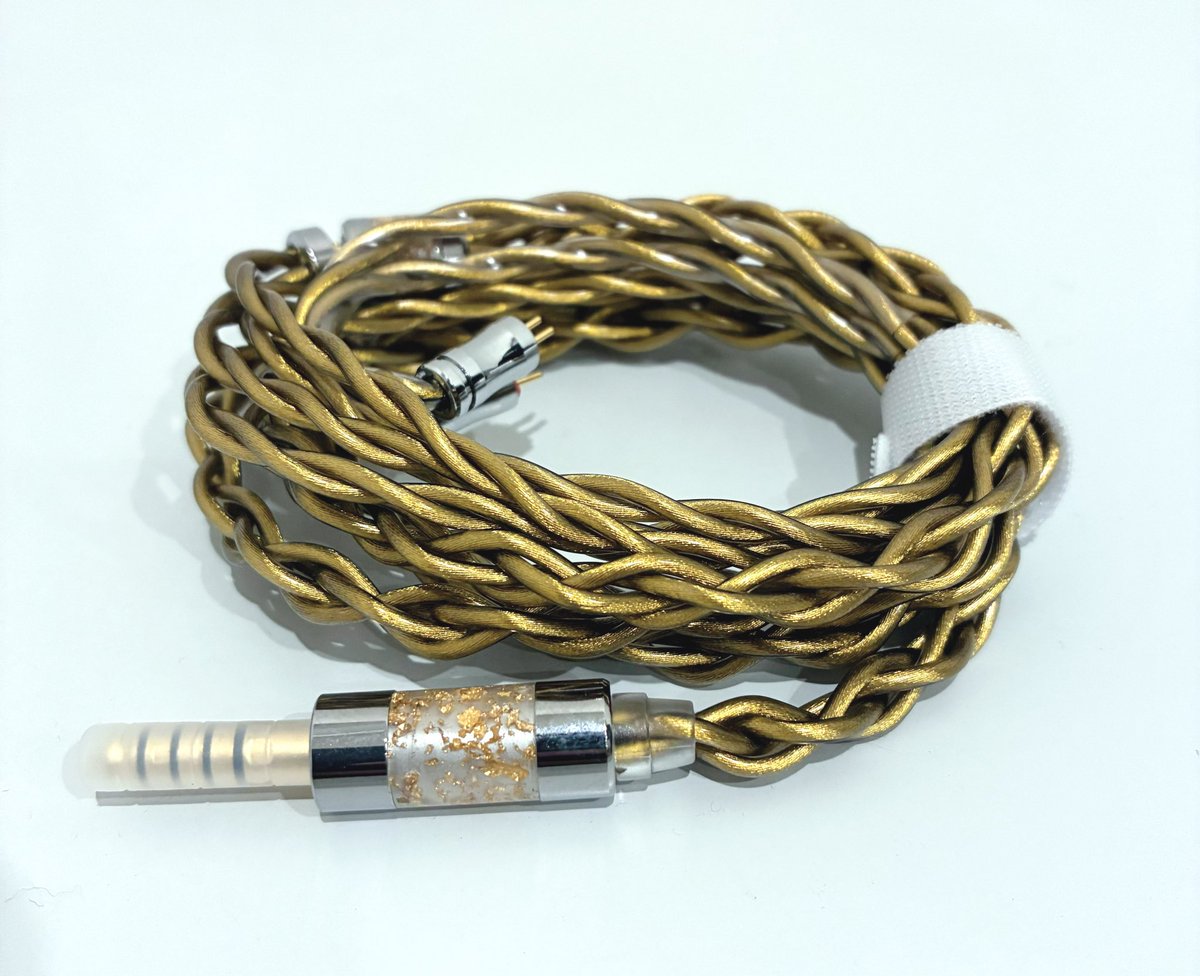 たなやん@IEM_gamer (@spongebob02837) on Twitter photo 【PR】 #近日発売
【W提供品着弾】 🎧✍️
<a href="/ivipQ158/">ivipQ Official</a> 様より、まもなく発売予定の新製品サンプルをご提供いただきました‼️
✨️ivipQ-??? &ivipQ-??? ✨️
【線材】
不明
名称、線材ともにまだ非公開ですが、どちらもP+クラスのようです🤩
(8芯であればSクラスになるとのこと) 【PR】 #近日発売
【W提供品着弾】 🎧✍️
<a href="/ivipQ158/">ivipQ Official</a> 様より、まもなく発売予定の新製品サンプルをご提供いただきました‼️
✨️ivipQ-??? &ivipQ-??? ✨️
【線材】
不明
名称、線材ともにまだ非公開ですが、どちらもP+クラスのようです🤩
(8芯であればSクラスになるとのこと)