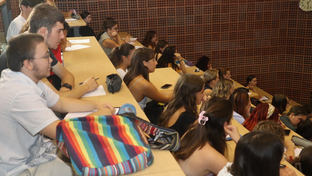 🎓 Bonne rentrée aux étudiants de Licence 1 PPPE !
Une nouvelle aventure commence pour vous à la FDE : découverte de la formation, rencontres et premiers pas vers le métier d’enseignant. ✨
#FDE #Rentrée2025 #LicencePPPE #UniversitéDeMontpellier