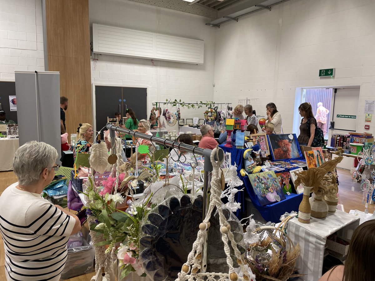 HUGE success at this year's Oakley Fest! 🎉

It saw over 1,000 people, more than 50 local businesses, great entertainment and a #Corby history exhibition 📸

Relive the magic in our blog 👇
 ow.ly/WtZR50WPNXx

#OakleyFest #Corby75 #Community #ShopLocal