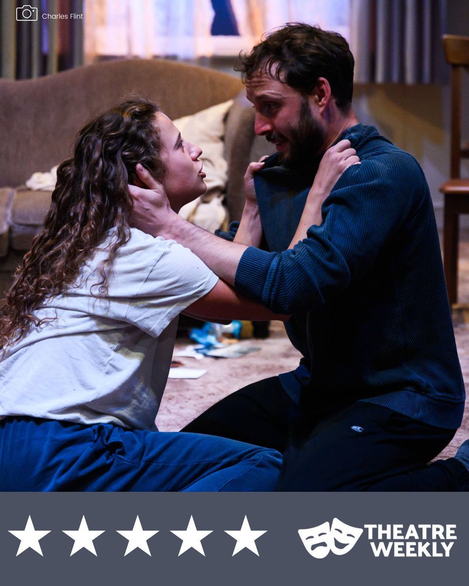 Review: The Pitchfork Disney at King's Head Theatre

"a fearless masterpiece" <a href="/KingsHeadThtr/">King's Head Theatre</a> @LidlessTheatre 

Read More&gt;&gt; theatreweekly.com/review-the-pit…