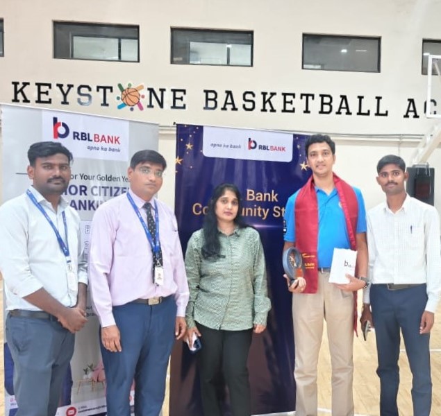 As part of our ongoing Community Star initiative, we felicitated Mr. Santosh P.S., renowned Indian Basketball Coach and a true symbol of passion and perseverance.
The event was attended by Ms. Srilakshmi Reddy (Founder &amp; Director, Keystone School) and Mr. Norman Issac (Academy