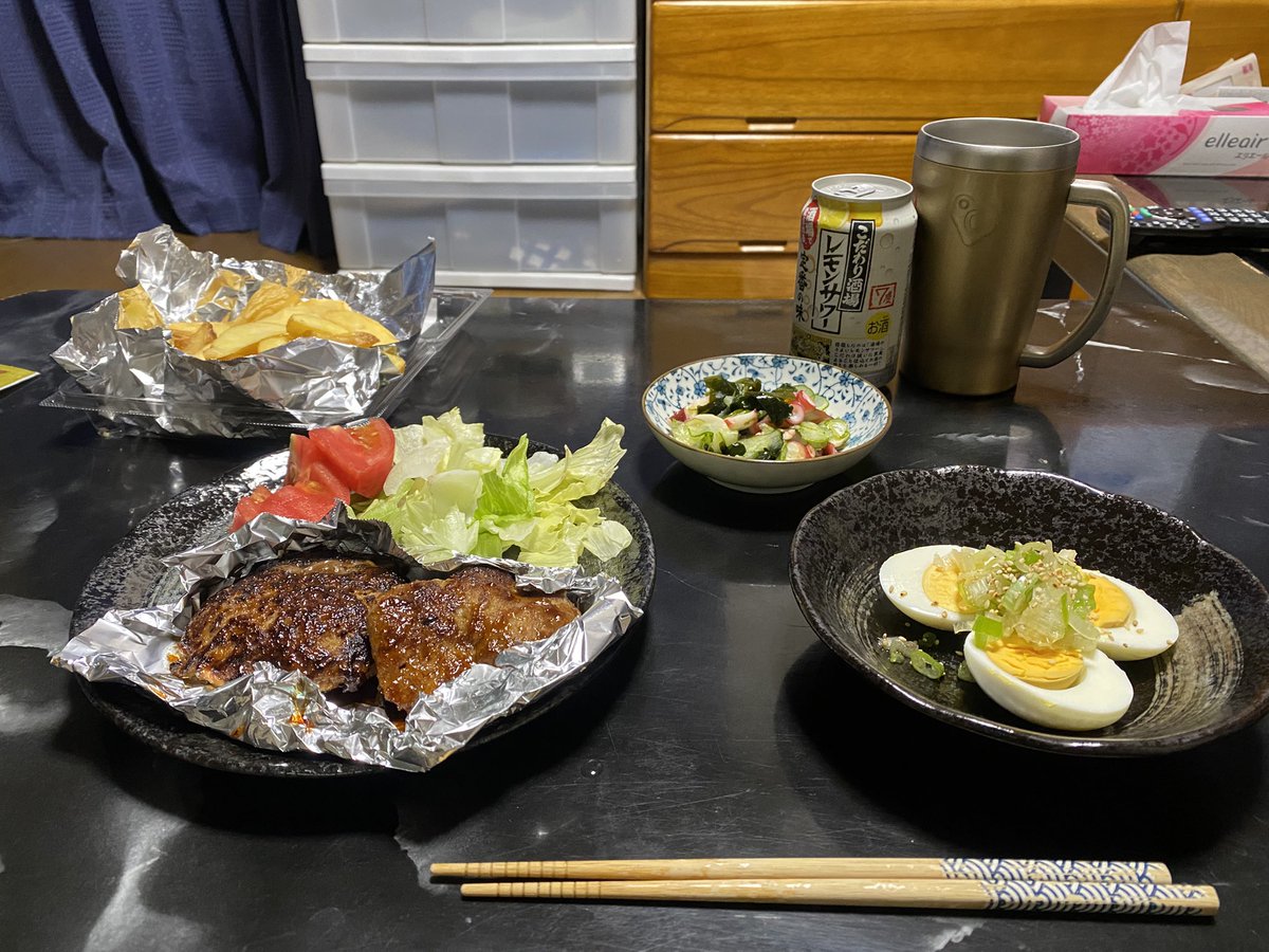 今日も定時で帰れて嬉しみ😌

帰りにガソリン入れに行ったら台風が近づいてきるからか今日ガソリン入れに来ている車がめっちゃ多くて大変だった💦

帰ってお風呂入ったから今日の晩御飯🍴