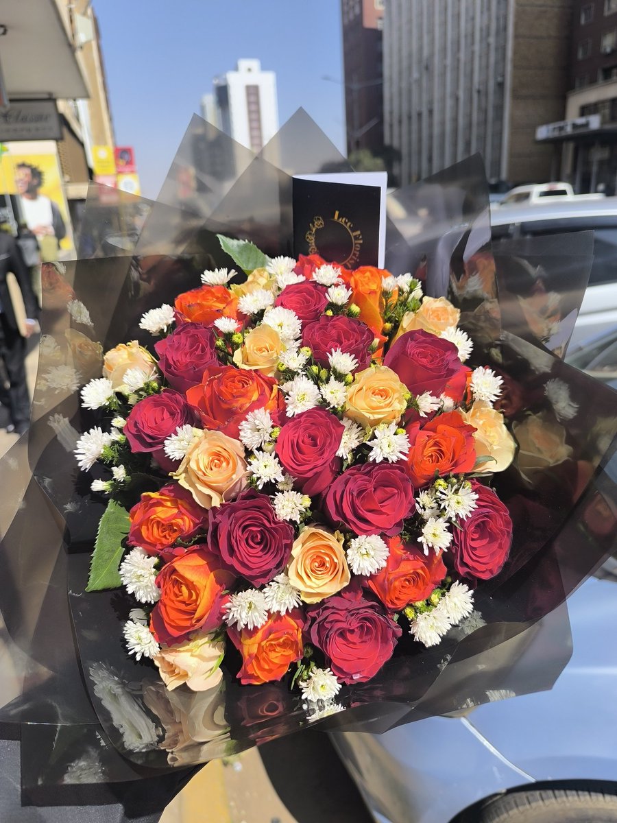 Like a golden sunset captured in petals 🌅🌹
Our multi-coloured roses bring warmth, beauty, and a touch of magic to every bouquet. Perfect for celebrating love, life, and unforgettable moments. ✨

📍 69 Samora Machel Avenue, Bard House
📞 0713740645 | We Deliver 🚚💐