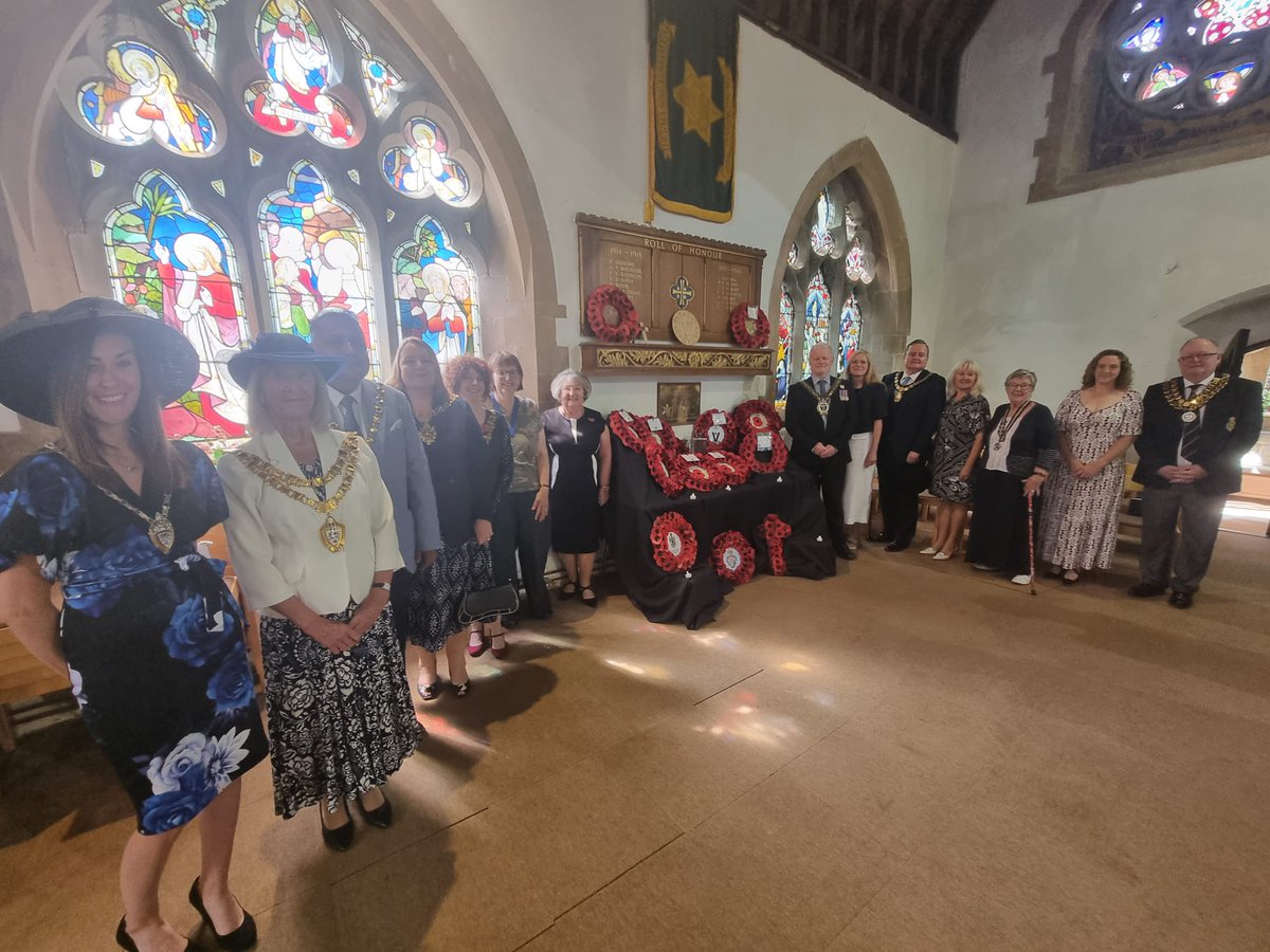 Honoured to attend the VJ Commemoration Service at St Margaret's Church on 10 August. Proud to represent <a href="/Warwick_DC/">Warwick District Council</a> alongside Mayors from across Warwickshire, with Cllr Pam Redford joining as our Armed Forces Champion. We remember and give thanks.