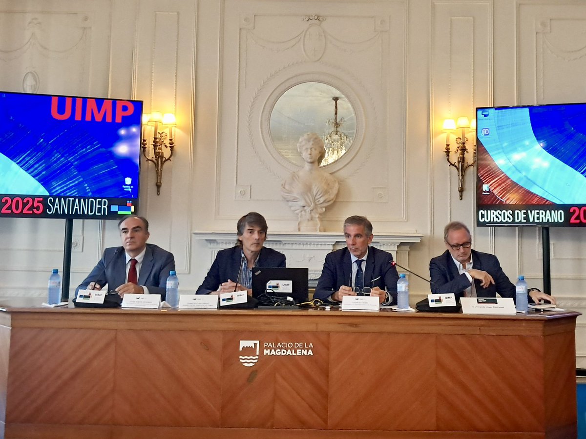 Arrancamos la 2ª jornada de la #Semana #Portuaria <a href="/UIMP/">UIMP</a> 2025

🛜Hoy abordamos una cuestión capital para el futuro de los puertos: cómo convertir los datos en un activo estratégico.

En <a href="/port_santander/">Puerto de Santander</a> estamos elaborando un ambicioso #Plan de #Transformación #Digital e #Innovación