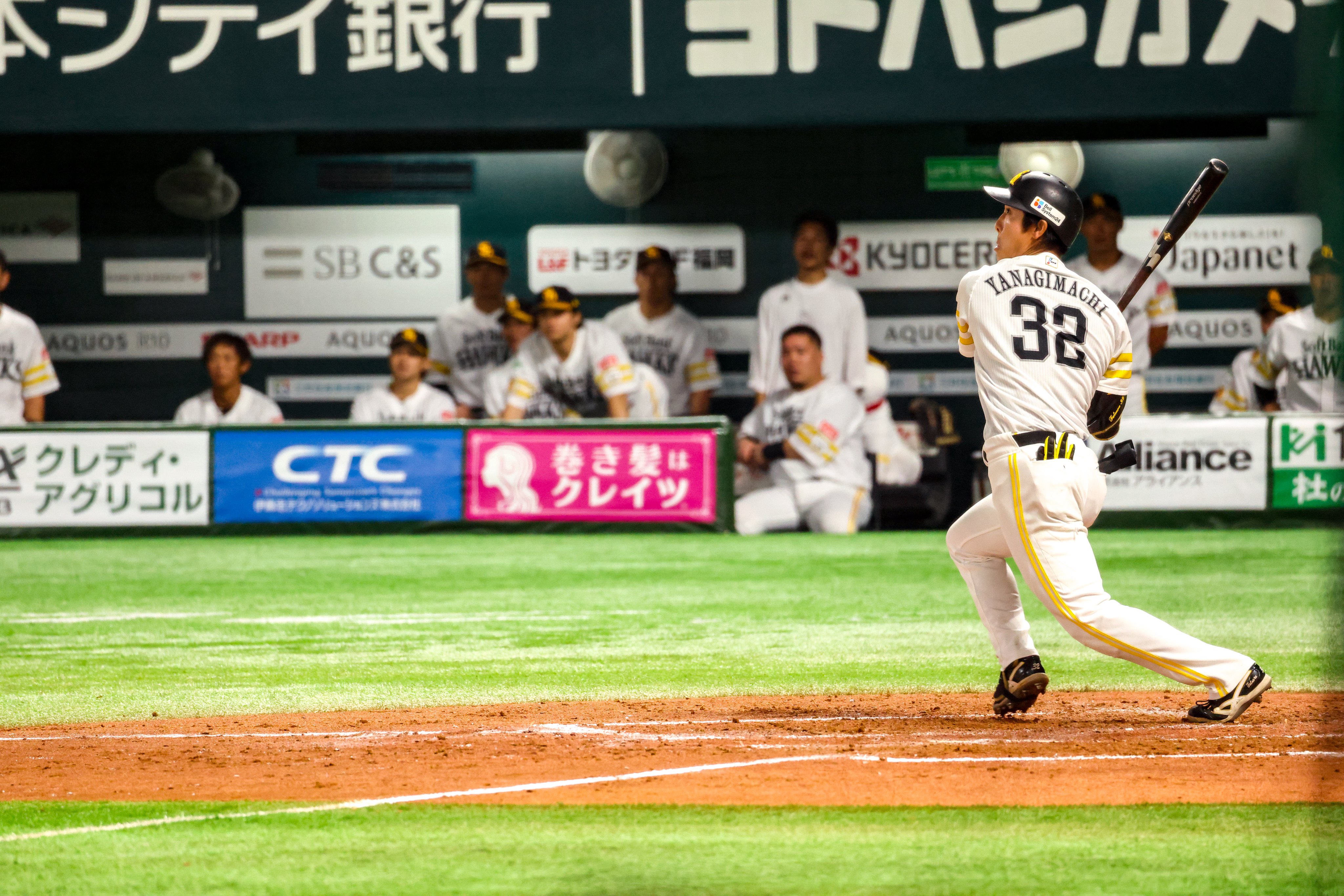 柳町達　フォト ホークス公式＞柳町達選手＆正木智也選手『言いタカ聞きタカ