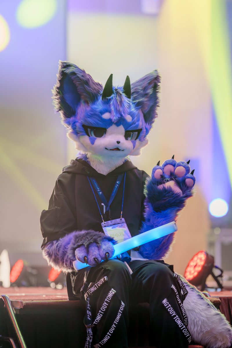 hututi07's tweet image. 25.07.12 FURSTCLASS

@MALSUGIE_  말수기님
  
#FURSTCLASS #fursuit