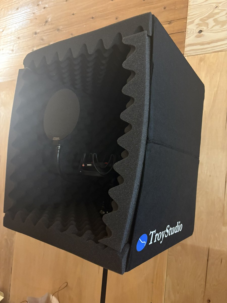 届いたぜぇぇぇえ！！！！
Amazonで6000円しないくらいだったぜぇぇえ！！！！
明日は4時半起きだぜびゃっへぇぇぇてぇえええええ！！！、、！、！！！！