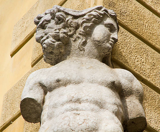 visakanv's tweet image. the words &apos;janitor&apos; and &apos;january&apos; both are named for Janus, the ancient roman god of frames, of doorways and dualities, of time and transitions, of beginnings and endings