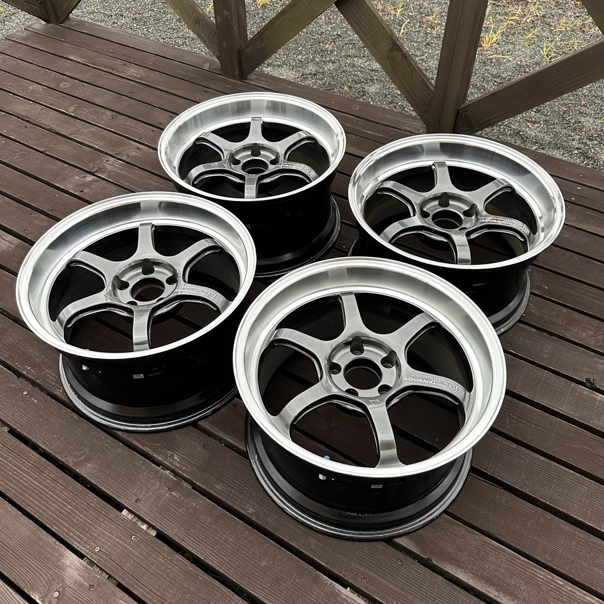 🛞ENKEI RS05RR RFace履かせてみました。🔥

シックな雰囲気になって大満足💯

履いていたADVAN r6は売りに出すので気になる方いたらよろしくお願いします。 
18inch 10j +24 4本とも割と綺麗です。27万直接取り引きでよろしくお願いします。以下ツリー