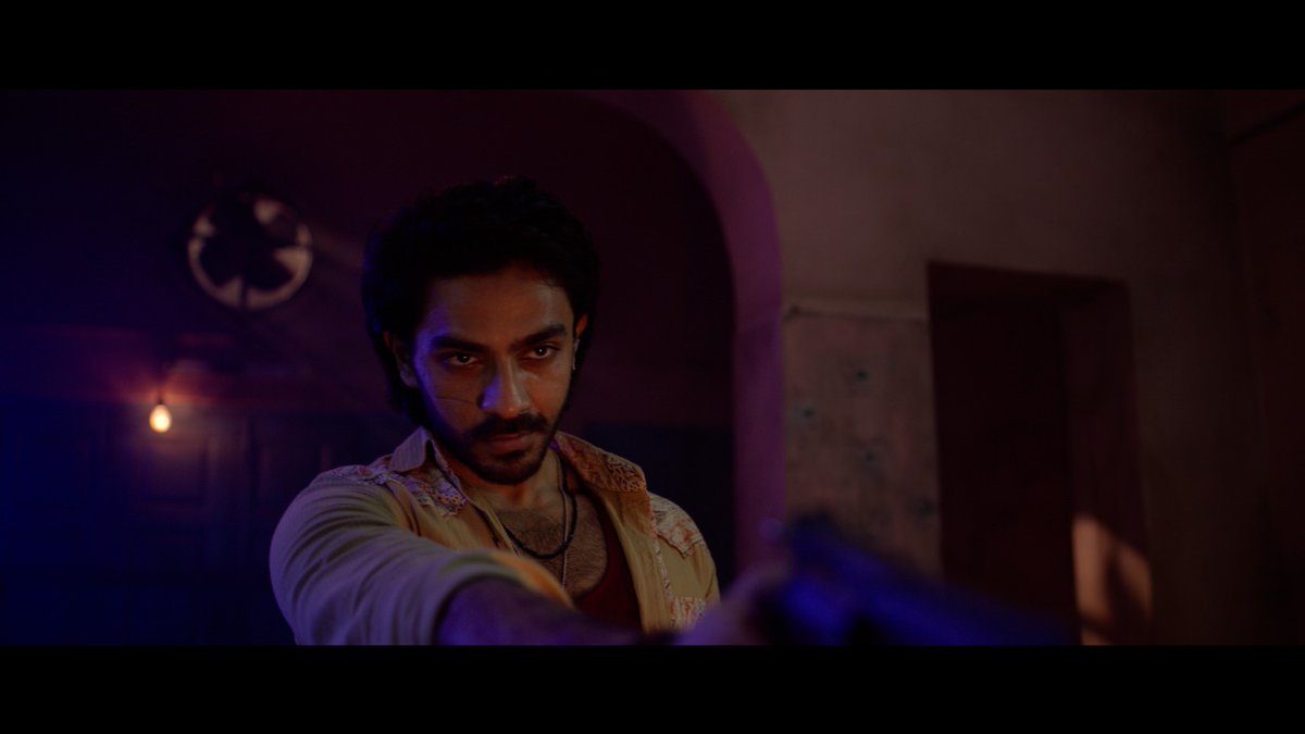 tweet2prashant's tweet image. Whoa! #Nishaanchi trailer dropped, and it’s pure adrenaline 🔥 #AaishvaryThackeray owns every frame. #AnuragKashyap’s magic is untamed. Big screens are going to be electric ⚡️ with this powerful debut. @AMZMGMstudiosIN #aaishvarythackeray @anuragkashyap72 #NishaanchiTrailer