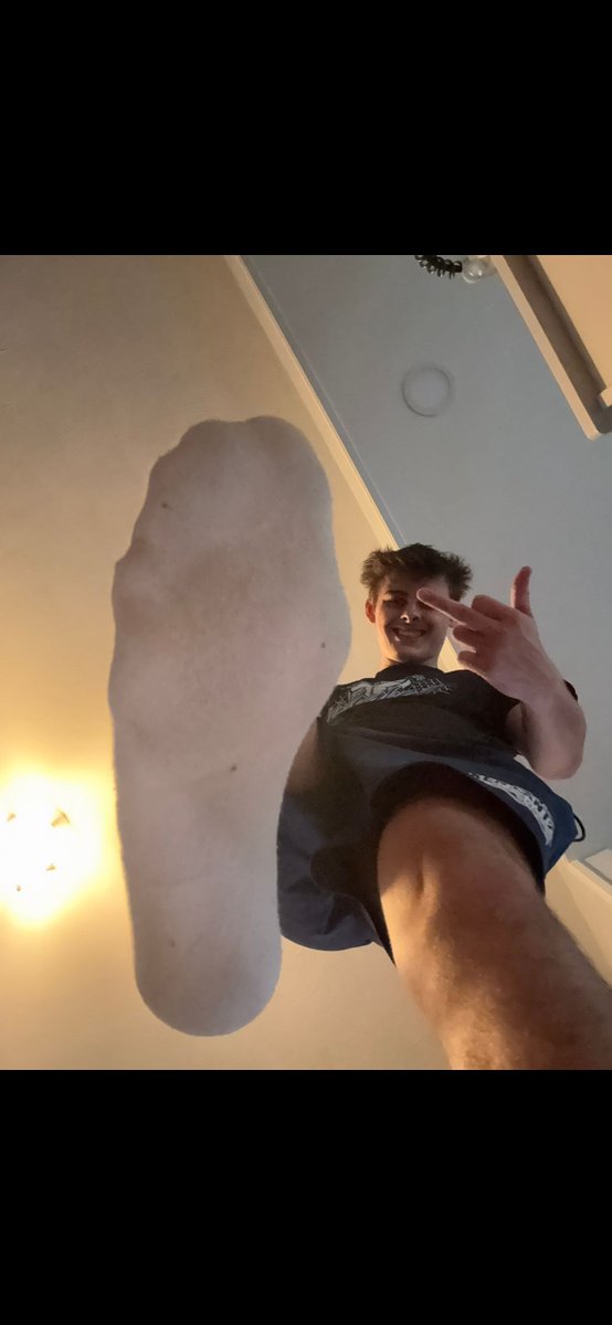 Size 15 &amp; A Cocky Smile Is Enough To Completely Take Over 🐷#buyingcontent